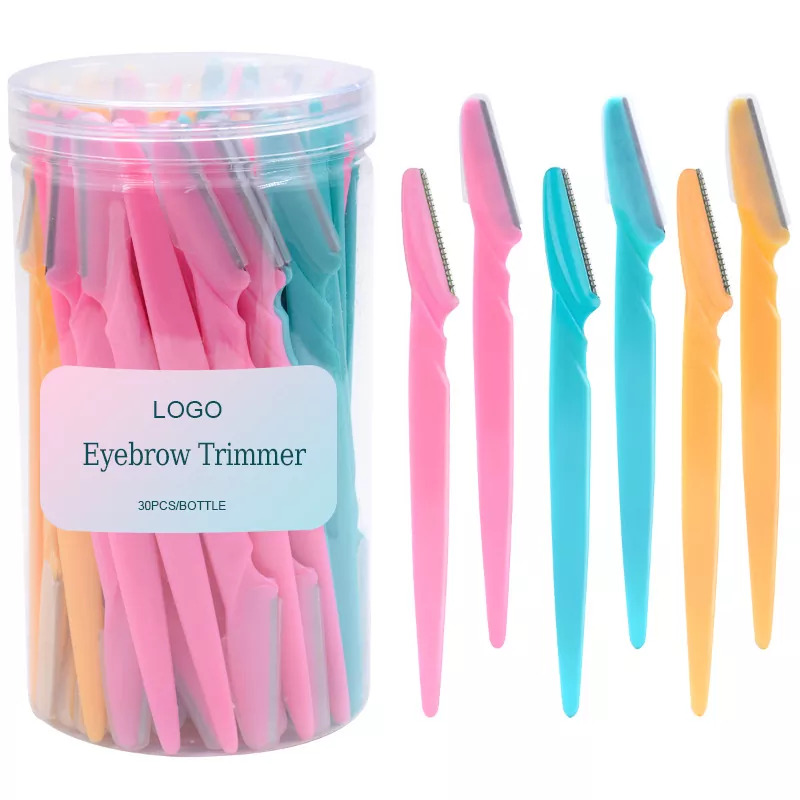 एक आइब्रो ट्रिमर सटीक संवारने में कैसे सुधार करता है